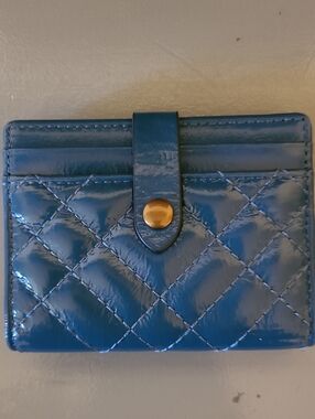 Kurt Geiger Quilted Patent Leather Card Holder in Shiny Teal